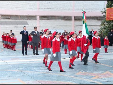 Guía práctica para realizar una ceremonia cívica escolar