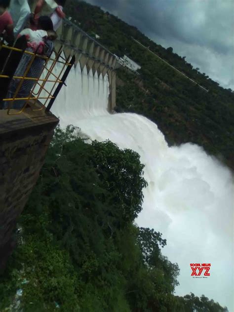 Nalgonda 11 Crest Gates Of Nagarjuna Sagar Dam Lifted Amid Incessant