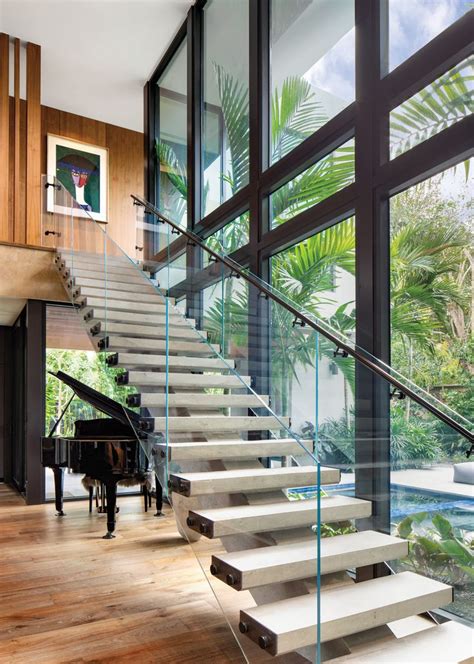 A Miami Home That Sparks Joy Embraces A More Informal Way Of Life ...