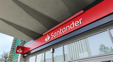 Santander pokazuje klientom czerwoną flagę Bank nigdy tego nie robi