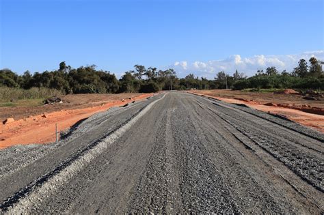 Obras de ligação das ruas Moysés Filho e Damião na Via Faisqueira em