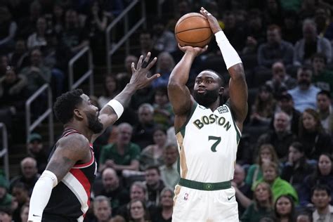 Do Boston Celtics Derrotó Ayer Al Conjunto De Portland Para Su Victoria 13 En