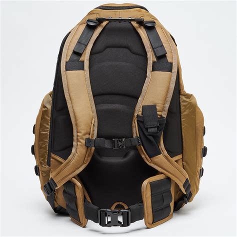 oakley kitchen sink  total coyote oakley