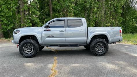 Toyota Tacoma Grey Fuel Off Road Rebel 6 D680 Wheel Front