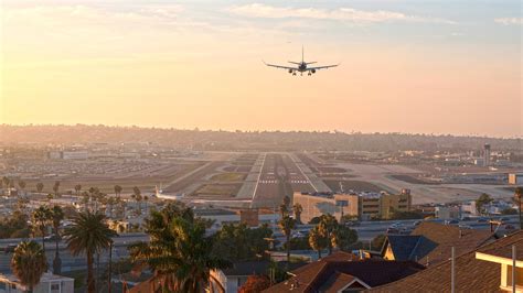 This West Coast Airport Is Considered The Best For Long Layovers