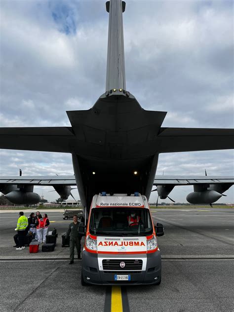 Aeronautica Militare Trasporto Sanitario Urgente Da Atene A Roma Per