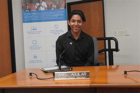 Jordan Highs Axel Aguilar Sworn In As Newest Lbusd Student Board