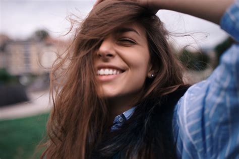 Wallpaper Smiling Face Portrait Depth Of Field Women Outdoors