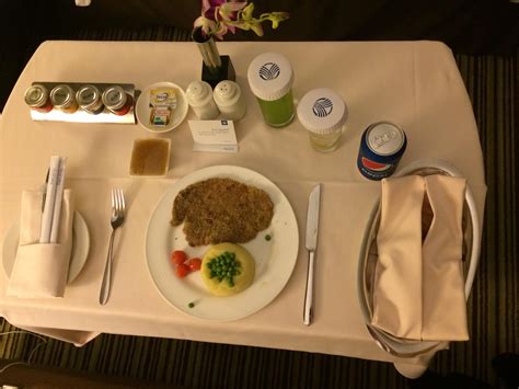 Hotel room service, 50 US Dollars : r/shittyfoodporn