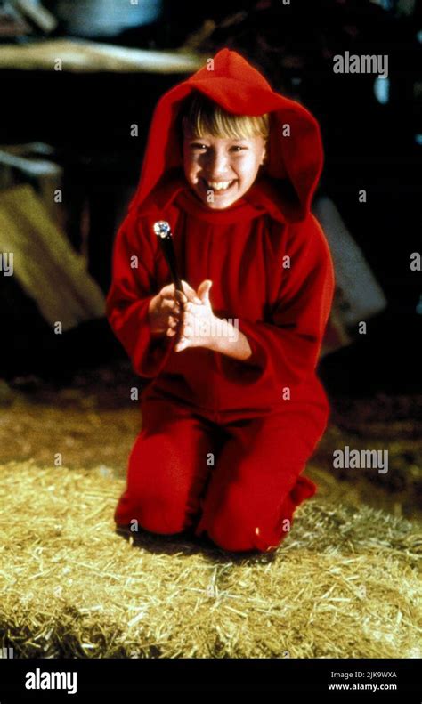 Hilary Duff Film Casper Meets Wendy Characters Wendy Director