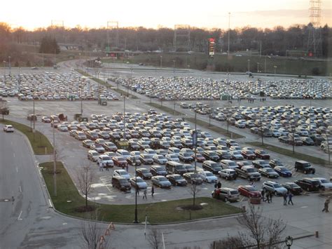 5 Milwaukee Brewers Parking Tips | American Family Field