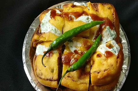 Dahi Bread Pakoda ऑइली फूड लवर ट्राई करें दही ब्रेड पकोड़ा