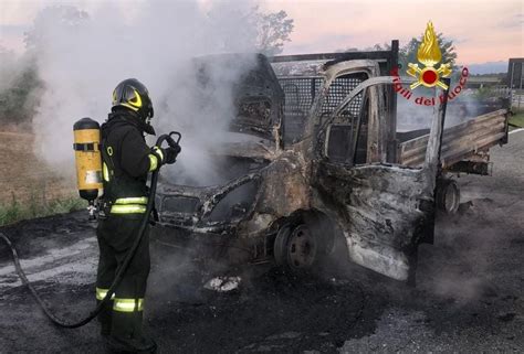 Vigili Del Fuoco Alice Castello Intervento Per Incendio Ad Un