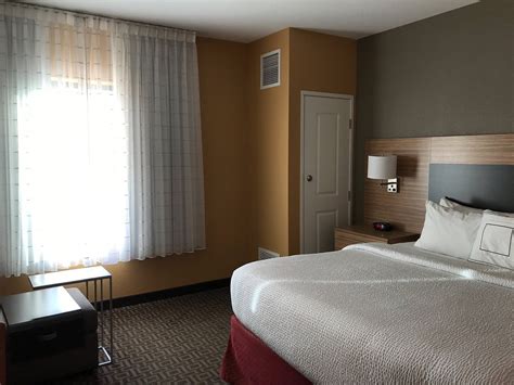 The 11 Best Hotels Near Minneapolis Airport - Life In Minnesota