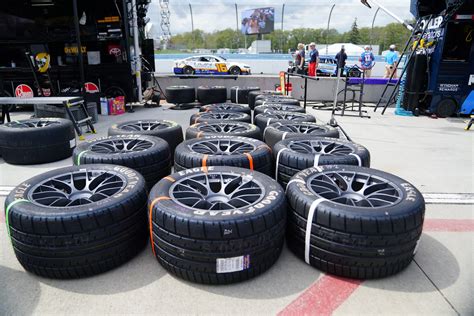 Nascar Will Finally Race In The Rain With New Wet Weather Kit For Short