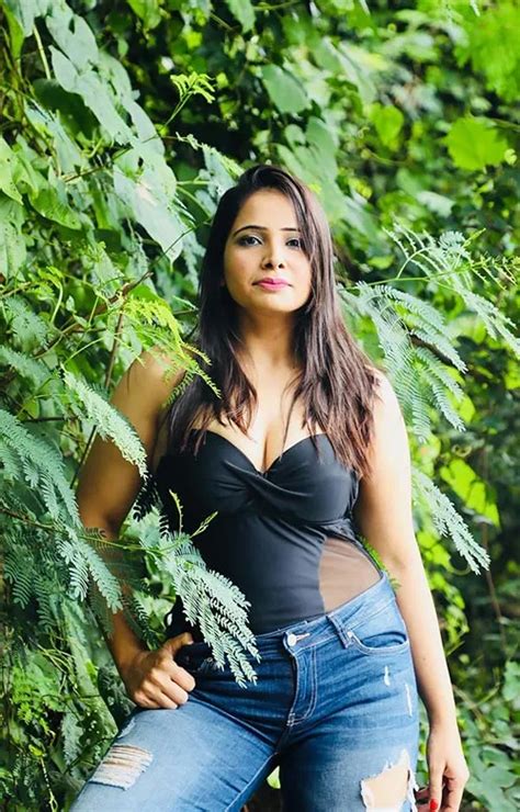 25 Hot Photos Of Surabhi Tiwari Wiki Bio Web Series Tv Shows Photoshoots Instagram