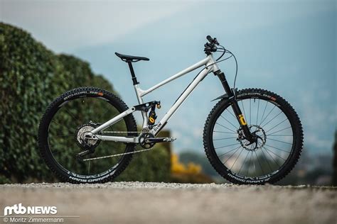 Raaw Jibb Im Test Das Heavy Duty Trail Bike Mtb News De