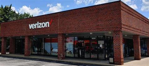 Verizon Authorized Retailer - Cellular Sales in Clarksville, 1820 ...