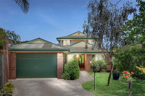 6 Fantail Court Taylors Lakes Vic 3038 Domain