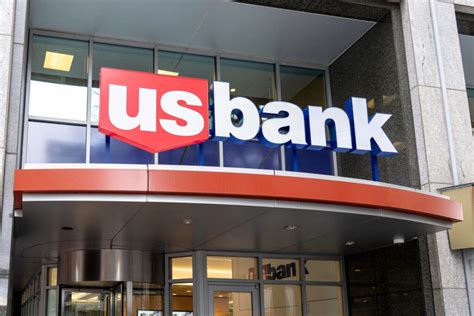 U S Bancorp Q3 Earnings Eps Beat Revenue Miss Rising Credit Loss