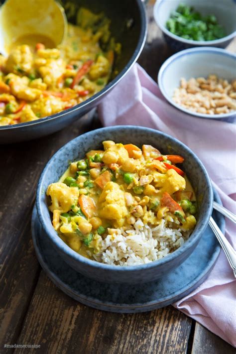 Blumenkohl Curry Mit Erbsen Karotten Paprika Madame Cuisine