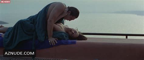 HUEVOS DE ORO NUDE SCENES AZNude