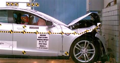 Le Crash Test Irréprochable De La Tesla Model S Voiture Electrique