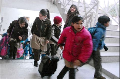 Chicos De Distritos Regresan Hoy A Clases Luego Del Receso Invernal