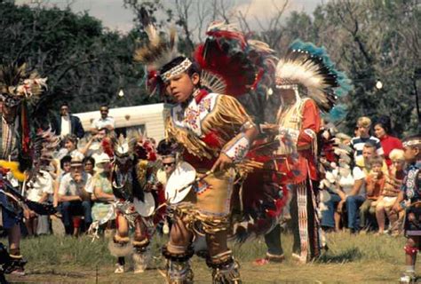 Shakopee Mdewakanton Sioux Community powwow | MNopedia