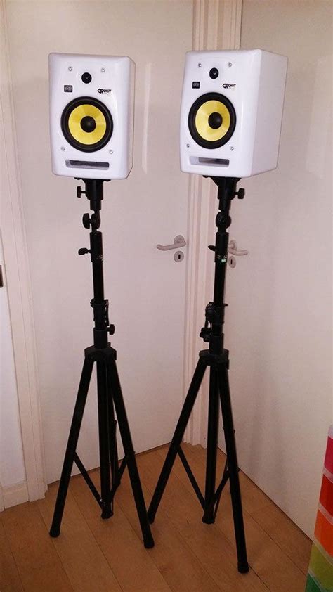 Pair Krk Rokit Rpg White Powered Studio Monitors With Tilt Stands