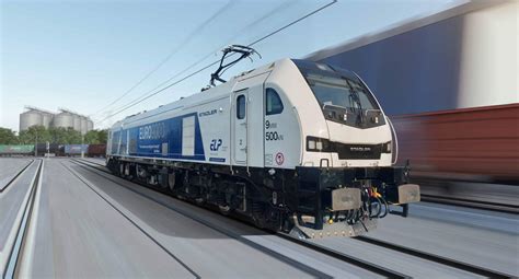Impressive EURO9000 locomotive presented at InnoTrans 2022 by Stadler ...