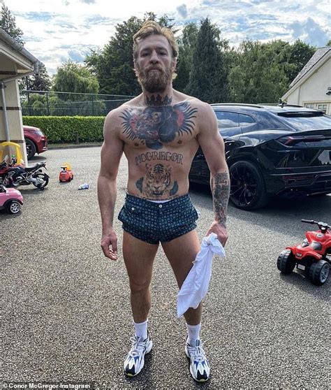 Conor Mcgregor S Incredible Body Transformation Has Seen Him Fluctuate