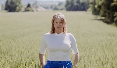 Caro FUX | Debütsingle "Wunderschei"