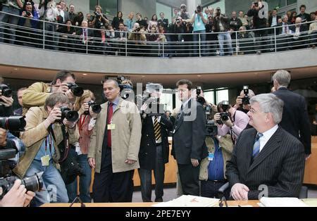 Bundesaussenminister Joscka Fischer Nimmt Am Montag 25 April 2005 In