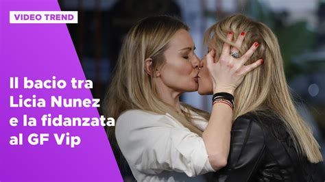 Grande Fratello VIP Il Bacio Tra Licia Nunez E La Fidanzata Al GF Vip