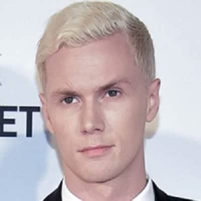 Barron Hilton II - Bio, Career, Net Worth, Height, Married, Facts