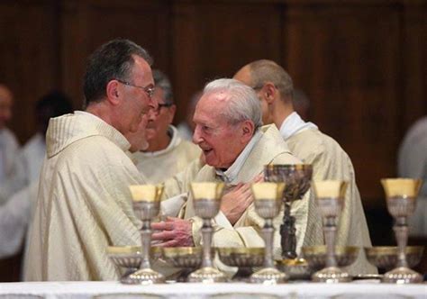 Don Probo Vaccarini Compie Anni Il Prete Pap Di Sette Figli