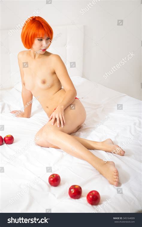 24 466 Red Hair Nude Stock Photos Images Photography Shutterstock