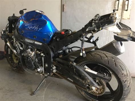 Suzuki Gsx R Gsxr Wrecked Salv Cert Gsxr