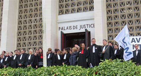 Saint Nazaire Avocats Et Magistrats Manifestent Pour Leur Tribunal