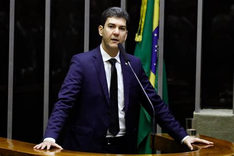 São Luís prefeito Eduardo Braide é reeleito em primeiro turno 70