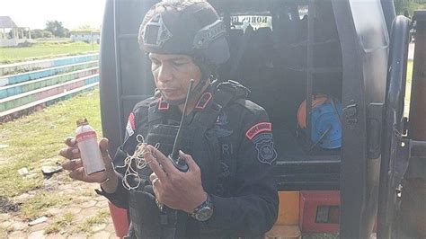 Polisi Tangkap Pemilik Botol Bom Rakitan Di Pariaman Sumbar Pelaku