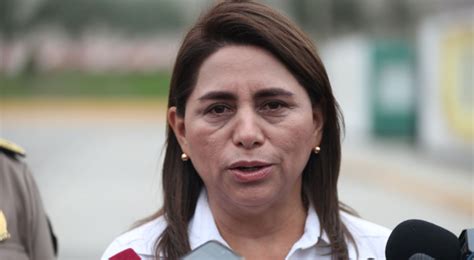 Gobierno oficializa destitución de Rosa Gutiérrez como presidenta de