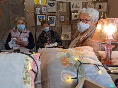 Bonne humeur gâteaux et point de croix les brodeuses de Neuvy de