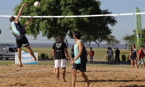 InfoBAN Inauguraron Las Nuevas Canchas De Beach Voley En El Paseo