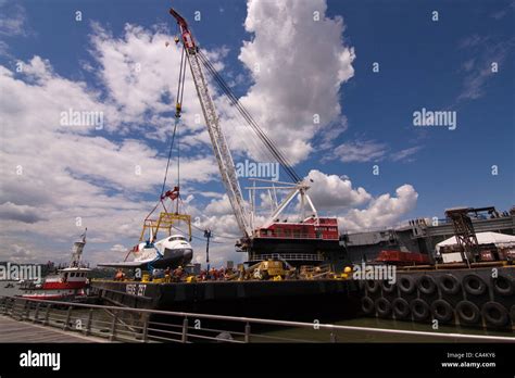 Uss Enterprise 6 Hi Res Stock Photography And Images Alamy