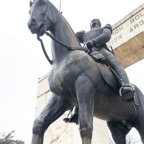 Conmemoración Por El 239° Aniversario Del Natalicio Del Libertador Simón Bolívar Asoenvear