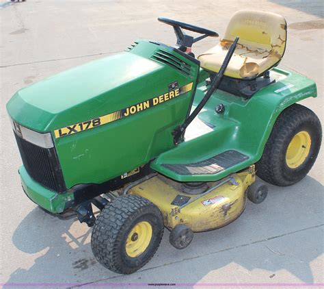 John Deere Lx Lawn Mower In Maryville Mo Item Au Sold