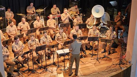 Banda Da Pol Cia Militar Do Paran Realizou Concerto Em Rio Negro