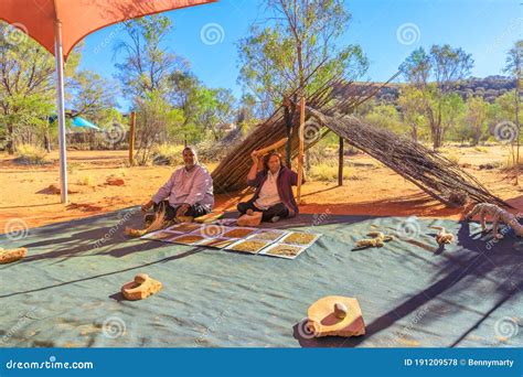 Australian Aboriginal Cultural Tour Editorial Stock Photo - Image of ...